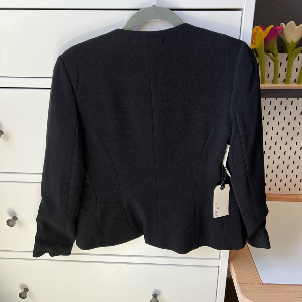 NWOT Aritzia Wildfred Black Exquis Crepe Blazer 2 - Picture 6 of 13